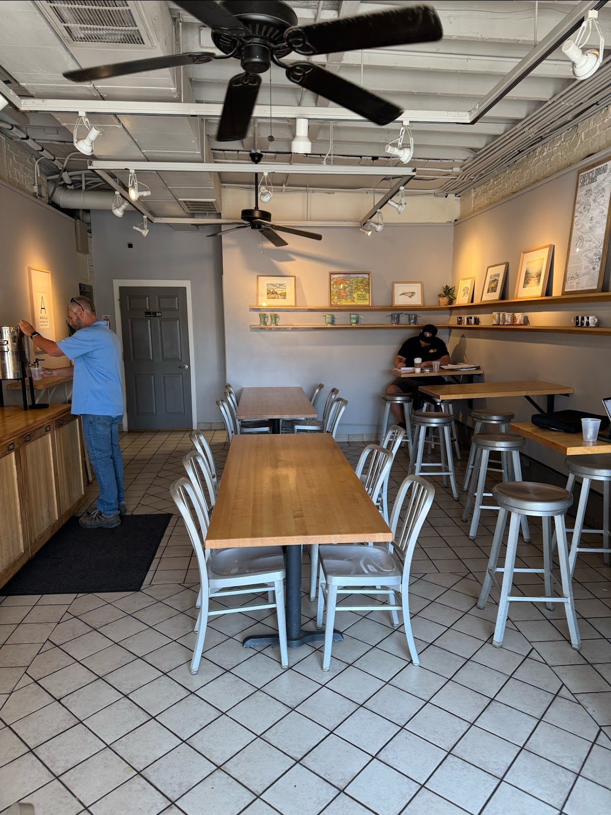 Ultra Coffeebar specialty coffee shop in Asheville - photo 3