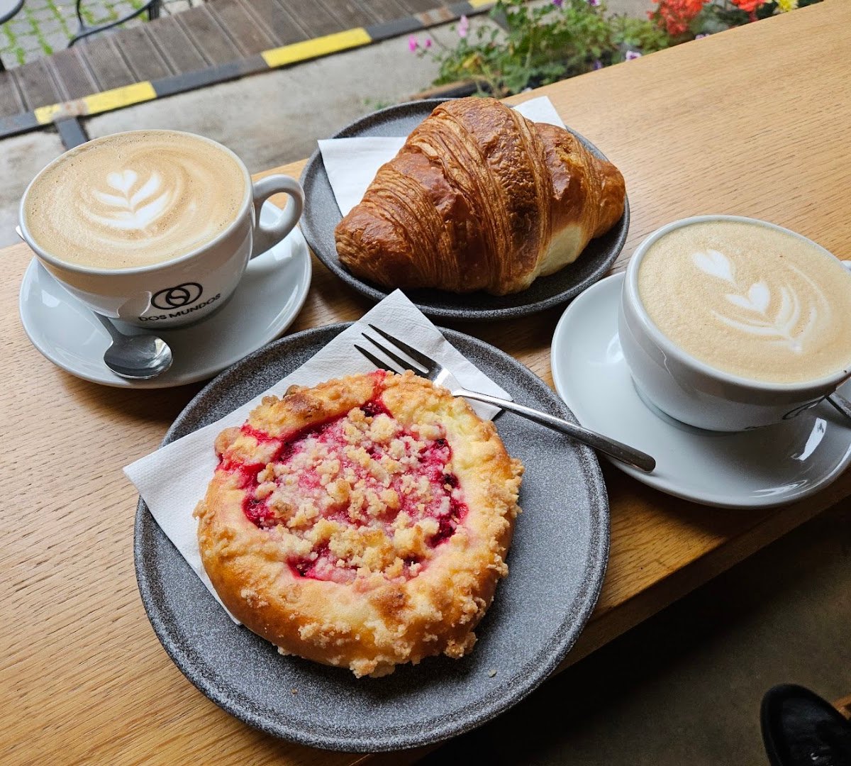 Coffee at Zrno Zrnko Čestmírova, specialty coffee shop in Prague