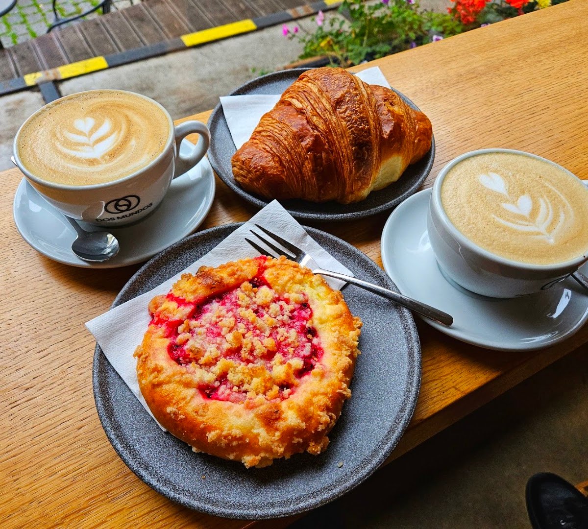 Coffee at Zrno Zrnko Čestmírova, specialty coffee shop in Prague