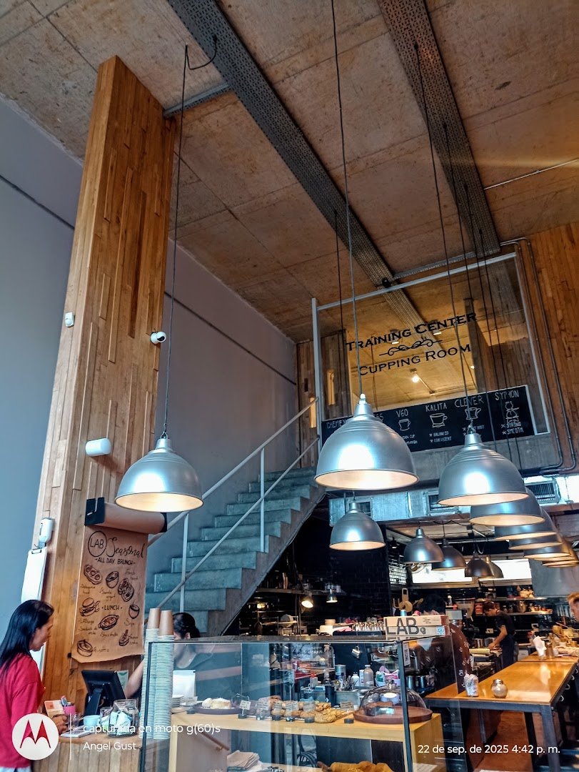 LAB. Training Center & Coffee Shop specialty coffee shop in Buenos Aires - photo 6