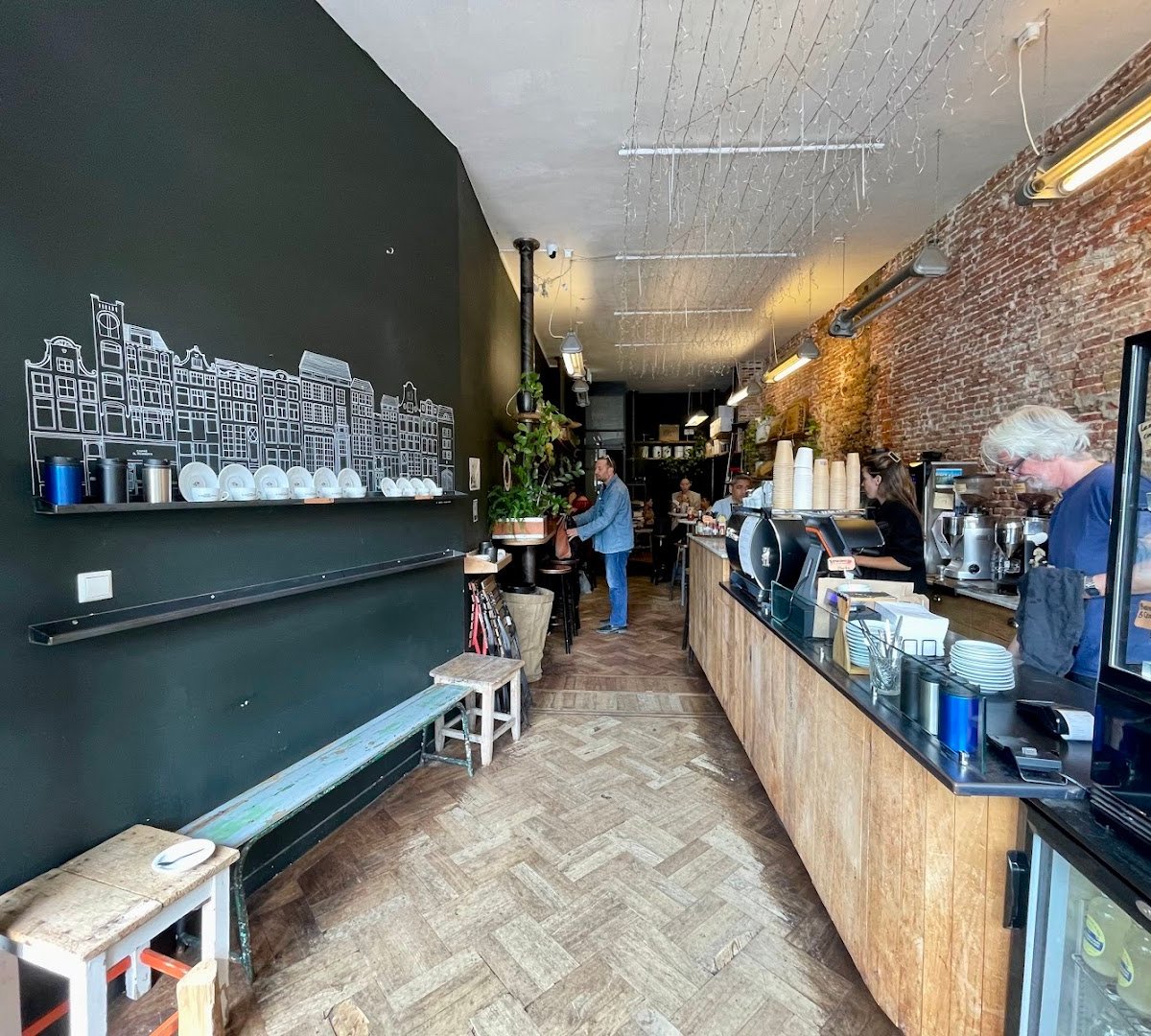 Caffè il Momento specialty coffee shop in Amsterdam - photo 11