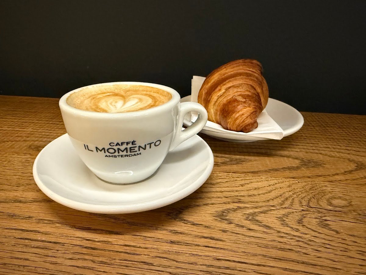 Caffè il Momento specialty coffee shop in Amsterdam - photo 3