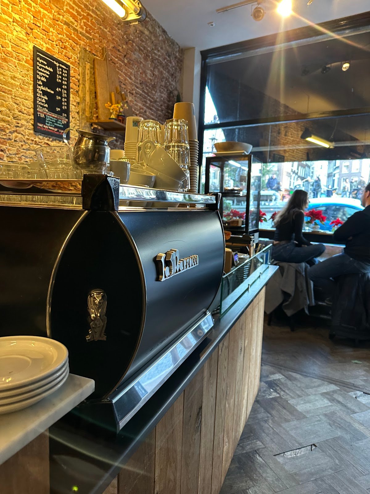 Caffè il Momento specialty coffee shop in Amsterdam - photo 7