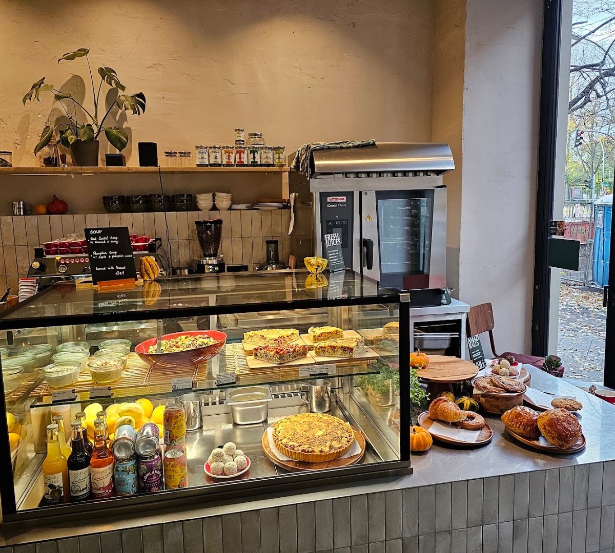 SPIERS good food Café specialty coffee shop in Berlin - photo 4