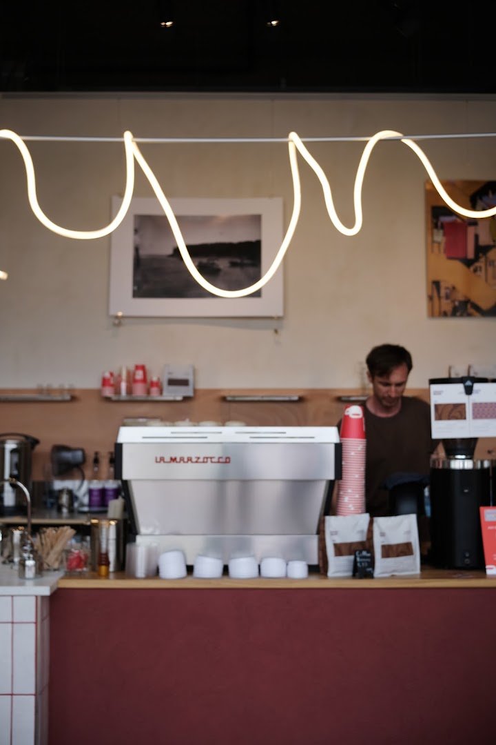 LYUBLU specialty coffee shop in Amsterdam - photo 2