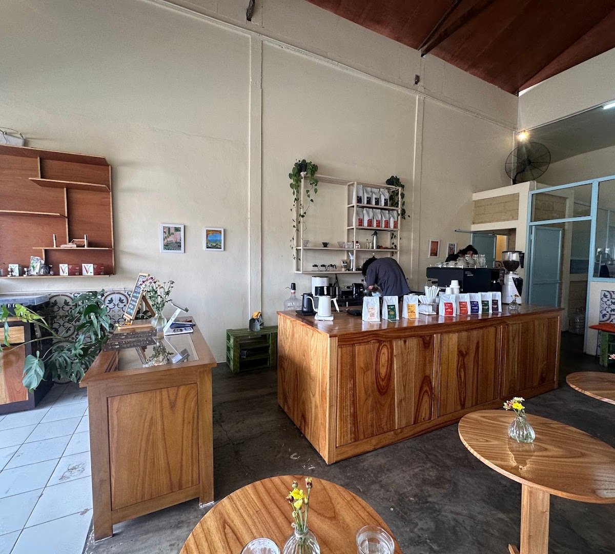 Harmonize Coffee Roasters Bali specialty coffee shop in Bali - photo 3