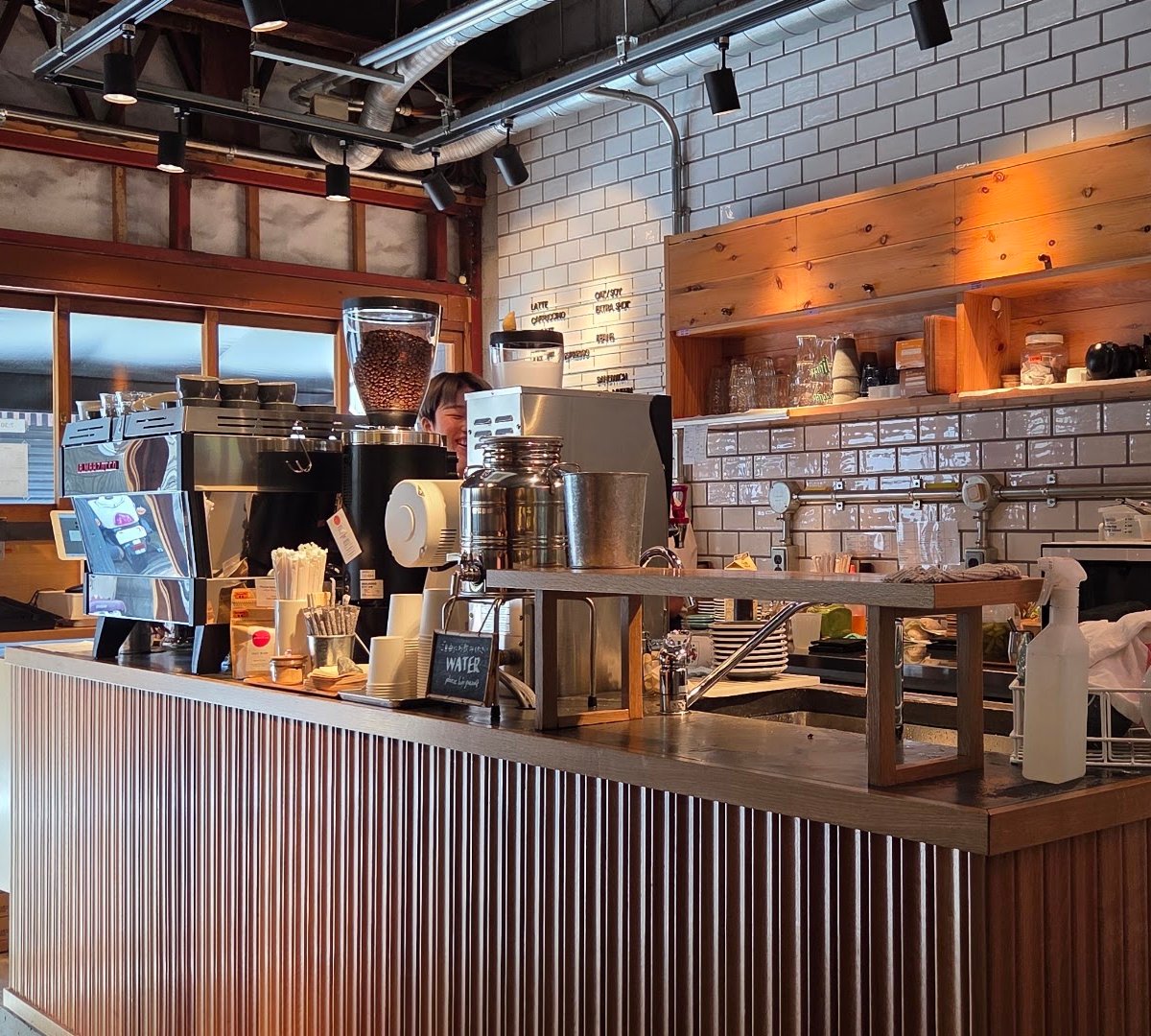 Vermillion - espresso bar & info. specialty coffee shop in Kyoto - photo 10