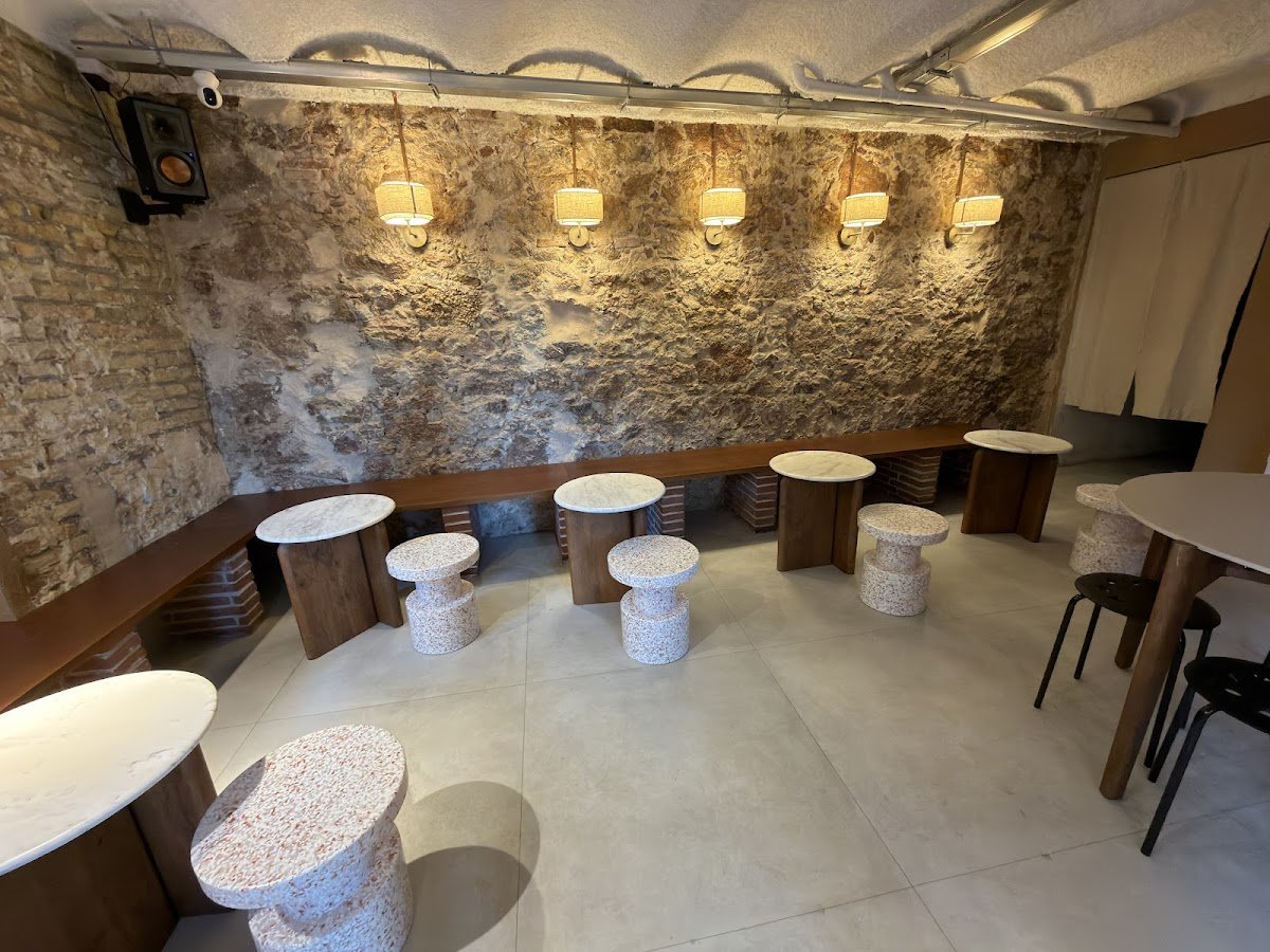 Amauta Coffee Bar: Travessera de Gràcia specialty coffee shop in Barcelona - photo 5