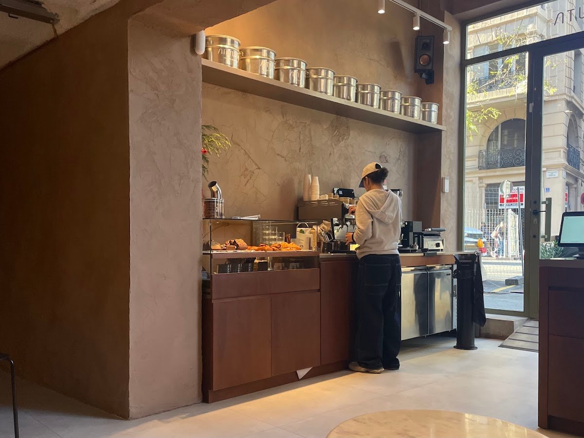 Amauta Coffee Bar: Travessera de Gràcia specialty coffee shop in Barcelona - photo 6