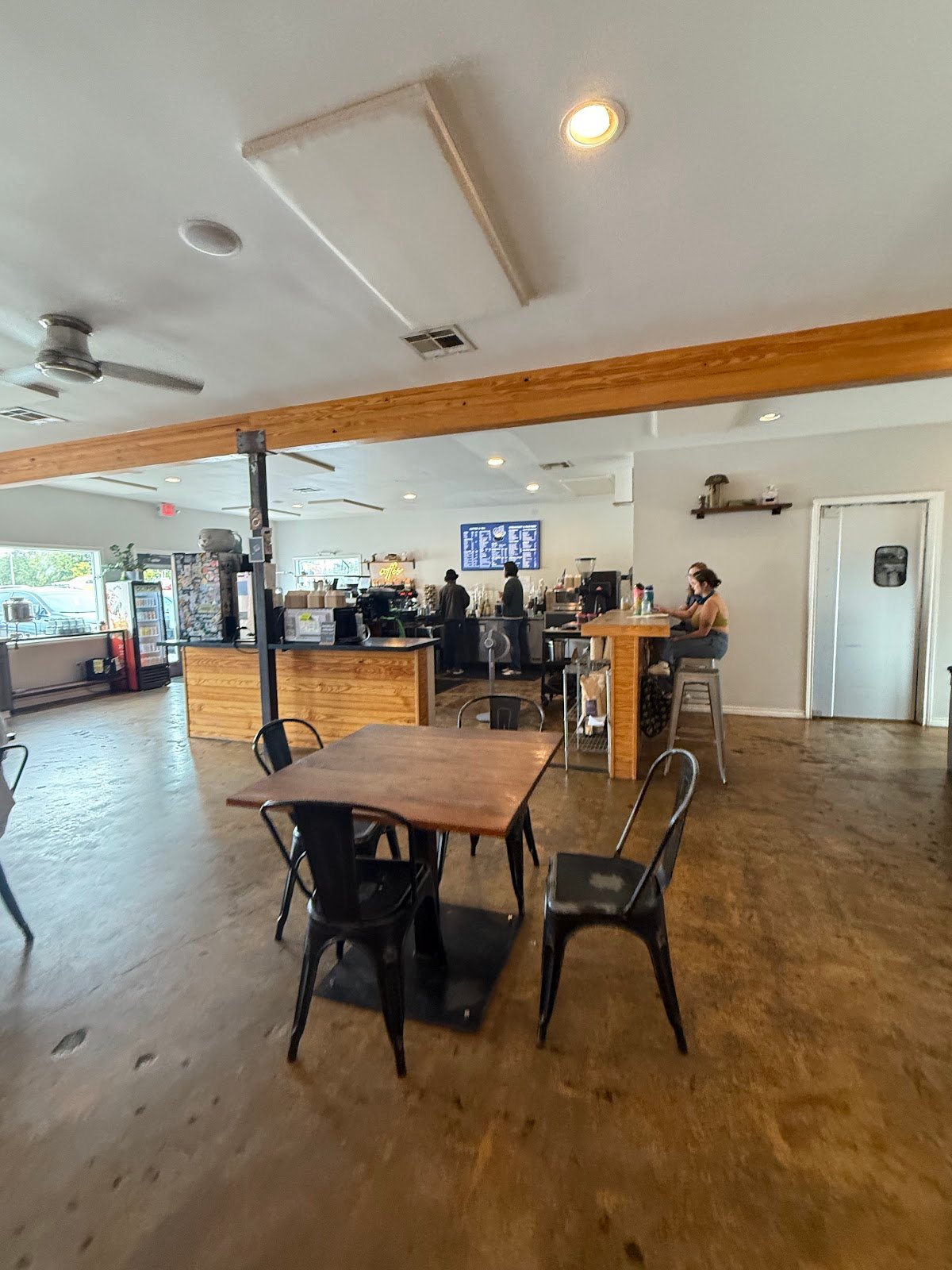 Pearland Coffee Roasters specialty coffee shop in Houston - photo 5