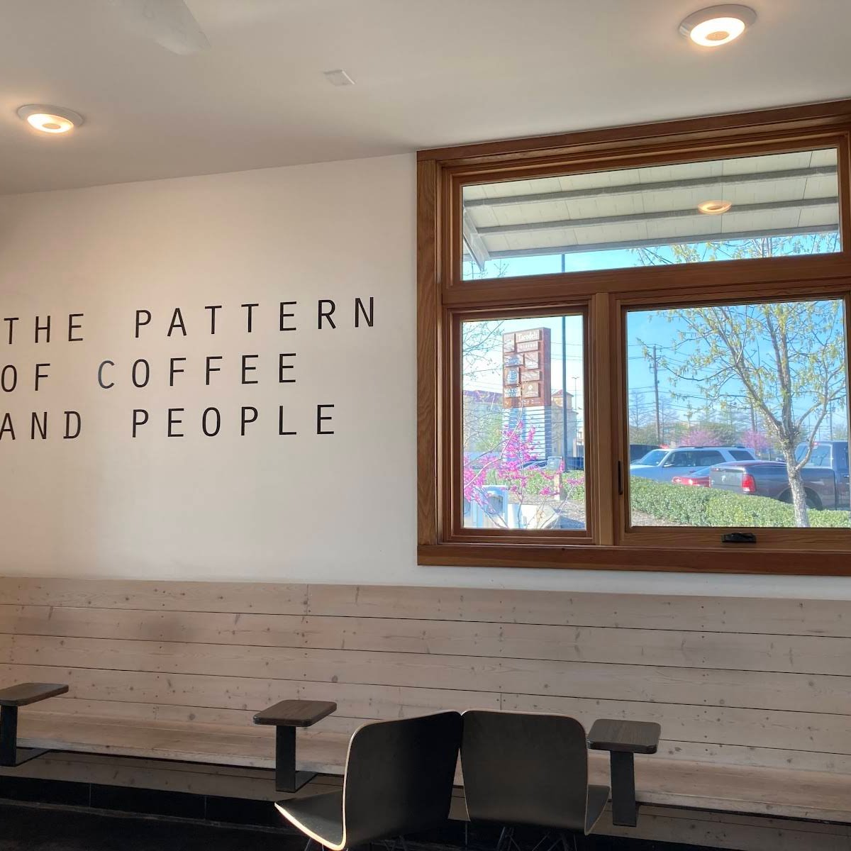 Houndstooth Coffee specialty coffee shop in Dallas - photo 14