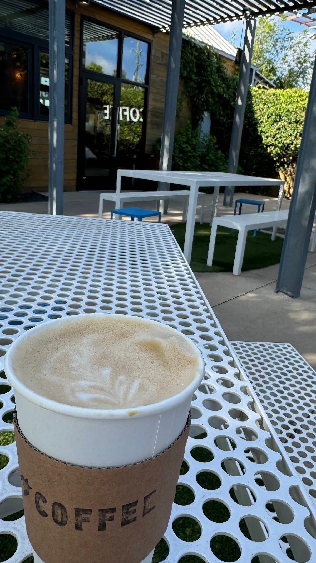 Houndstooth Coffee specialty coffee shop in Dallas - photo 10