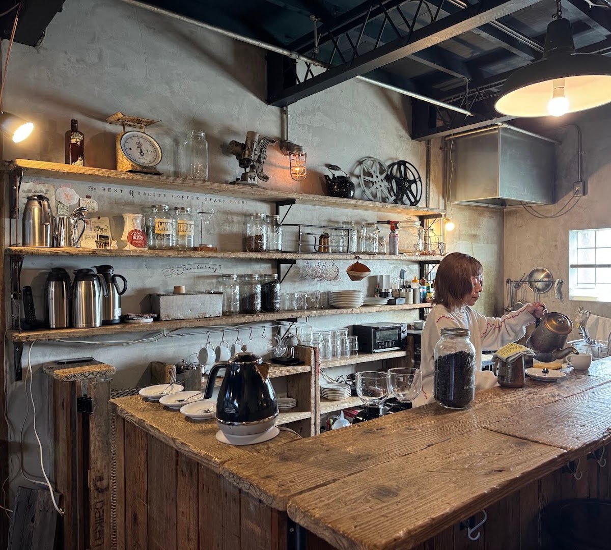 CLAMP COFFEE SARASA specialty coffee shop in Kyoto - photo 3