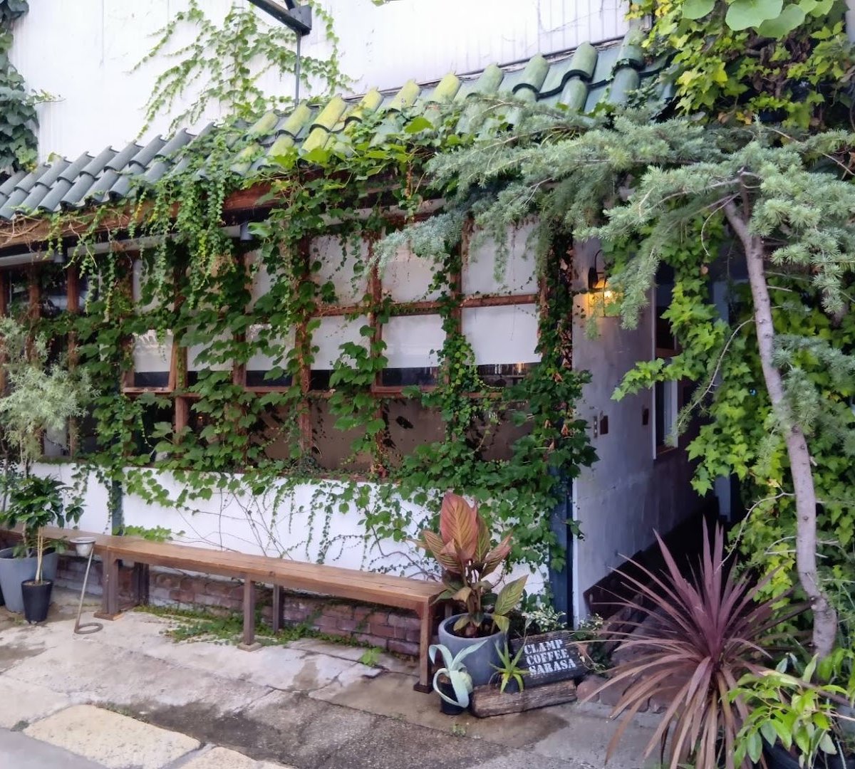 CLAMP COFFEE SARASA specialty coffee shop in Kyoto - photo 4