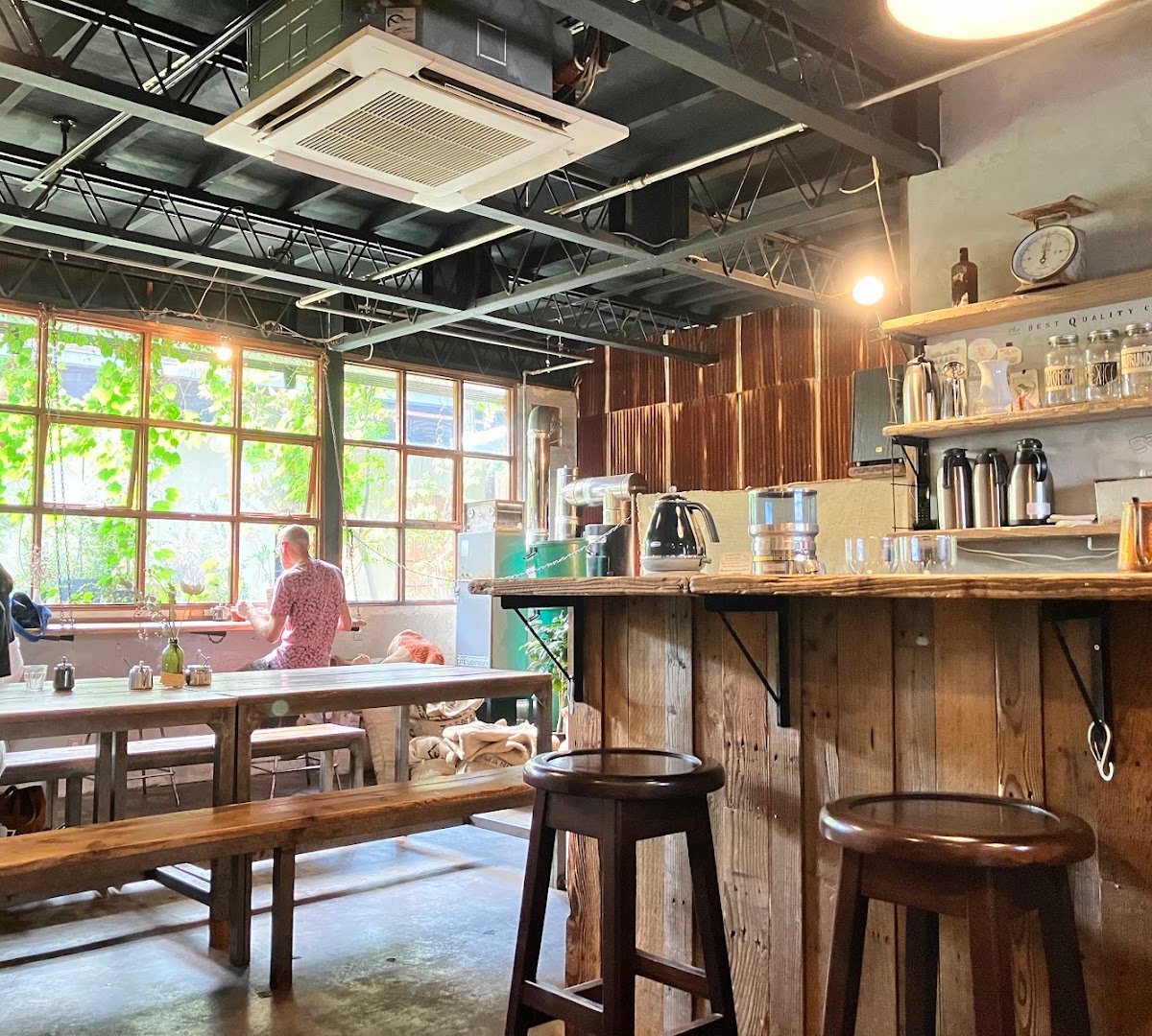 CLAMP COFFEE SARASA specialty coffee shop in Kyoto - photo 5