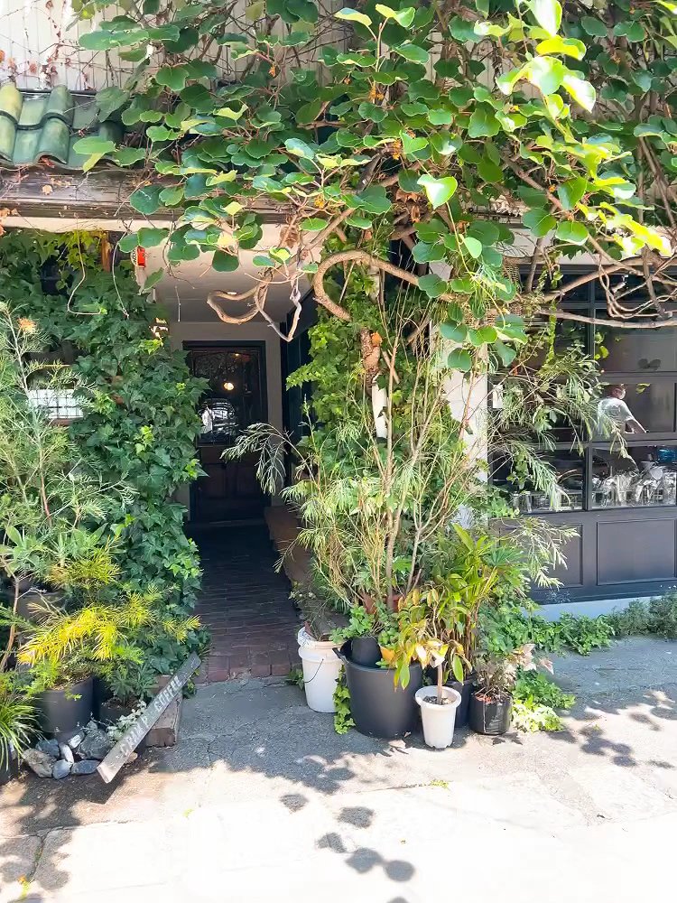 CLAMP COFFEE SARASA specialty coffee shop in Kyoto - photo 8
