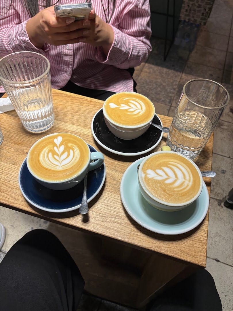Anton specialty coffee shop in Budapest - photo 9