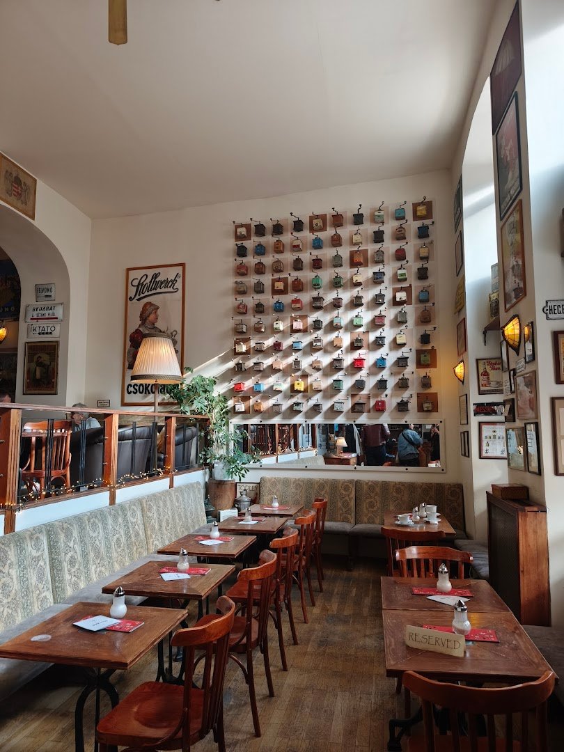 Csészényi Café and Coffee Bean Roaster specialty coffee shop in Budapest - photo 4