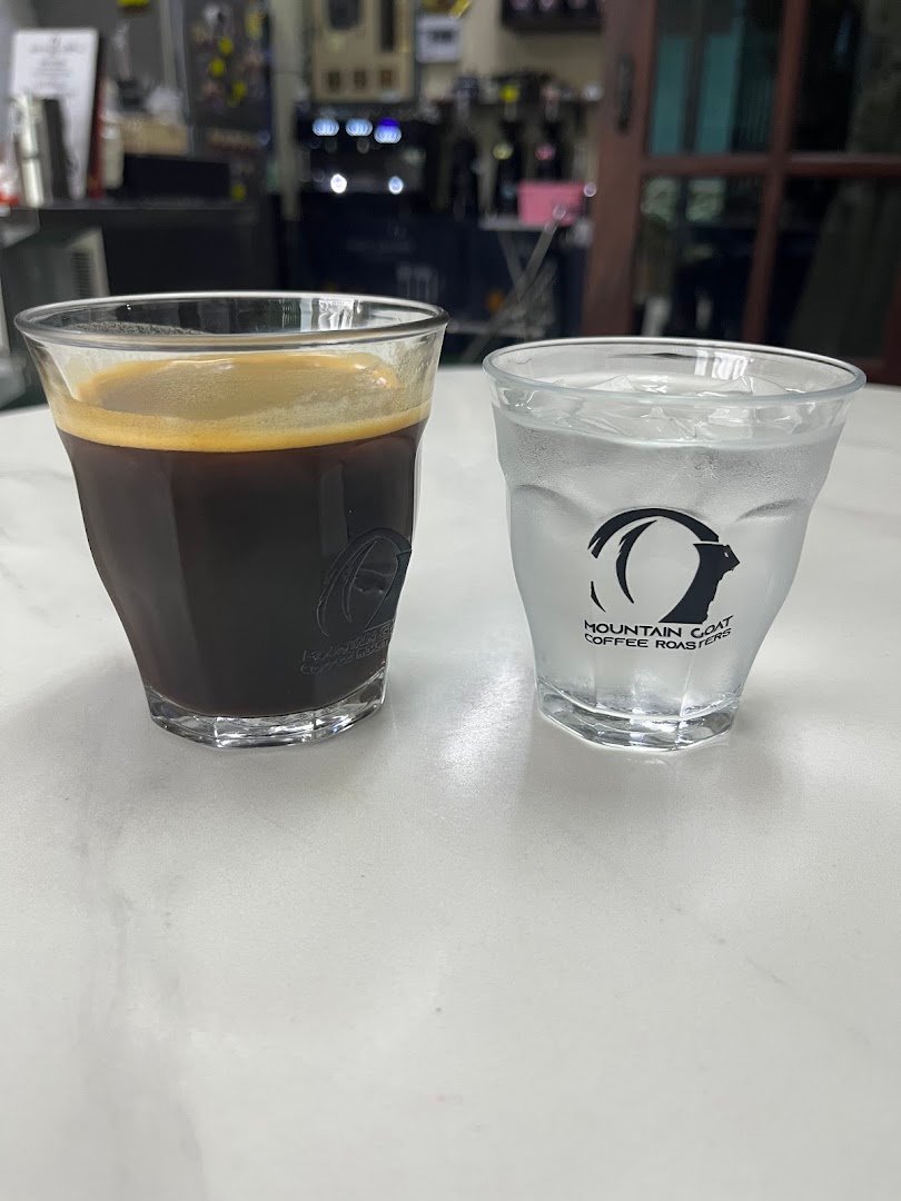 Mountain Goat Coffee Roasters specialty coffee shop in Bangkok - photo 3