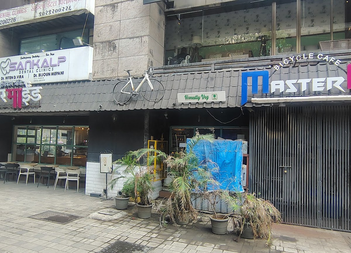 Storefront of Mastermind Bicycle Cafe & Bar, specialty coffee shop in Mumbai