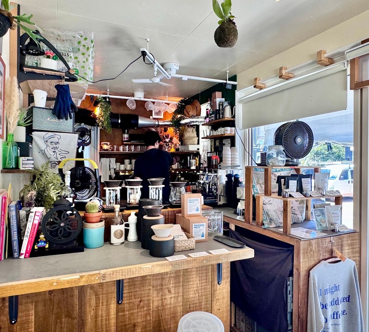 Interior of Pauhana Coffee, specialty coffee shop in Osaka
