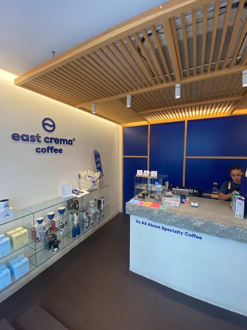 East Crema Coffee Almirante (Specialty Coffee Madrid) specialty coffee shop in Madrid - photo 4