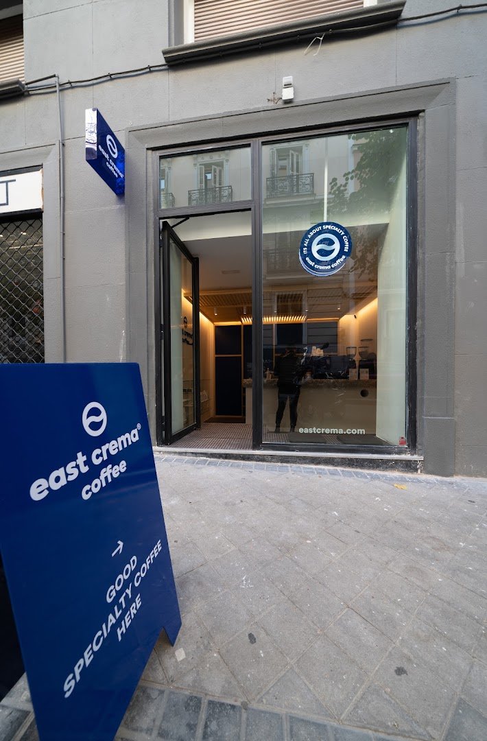 East Crema Coffee Almirante (Specialty Coffee Madrid) specialty coffee shop in Madrid - photo 8