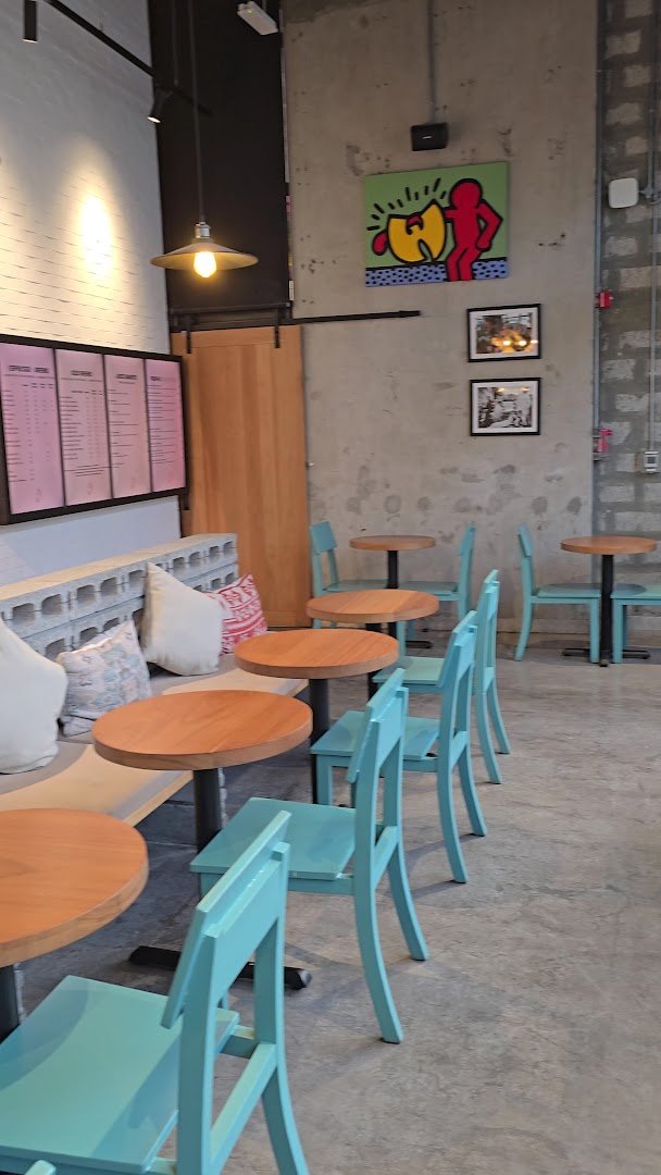 Southpour Coffee Roasters + Juice Bandits specialty coffee shop in Dubai - photo 4