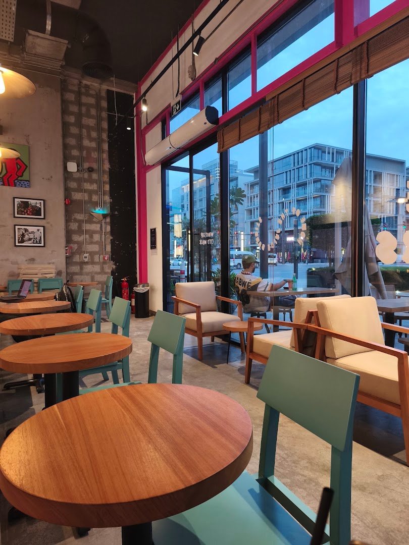 Southpour Coffee Roasters + Juice Bandits specialty coffee shop in Dubai - photo 7