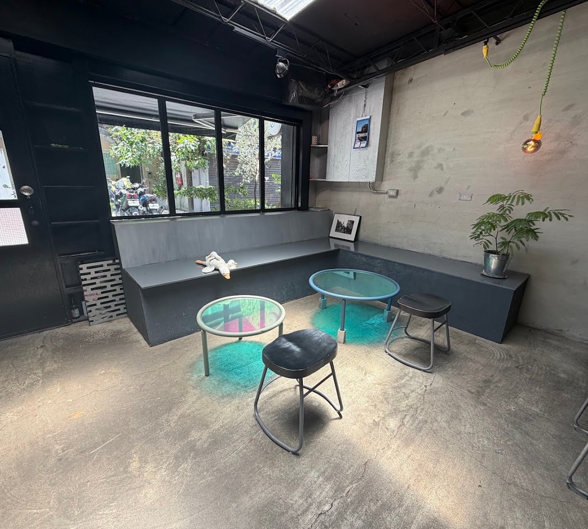 looproom specialty coffee shop in Taipei - photo 2