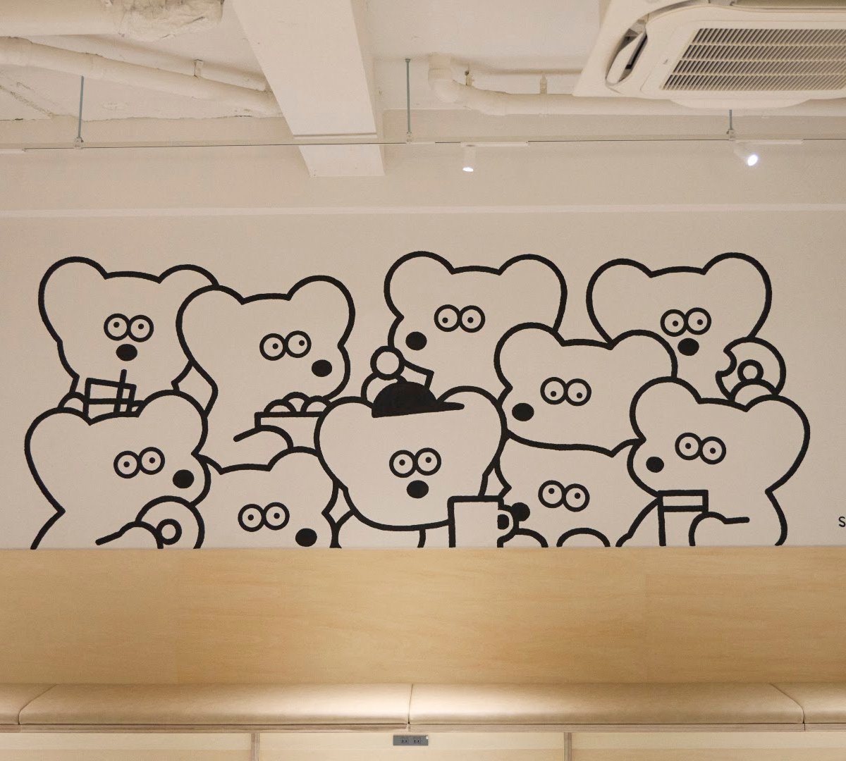 Interior of ANDY COFFEE, specialty coffee shop in Tokyo
