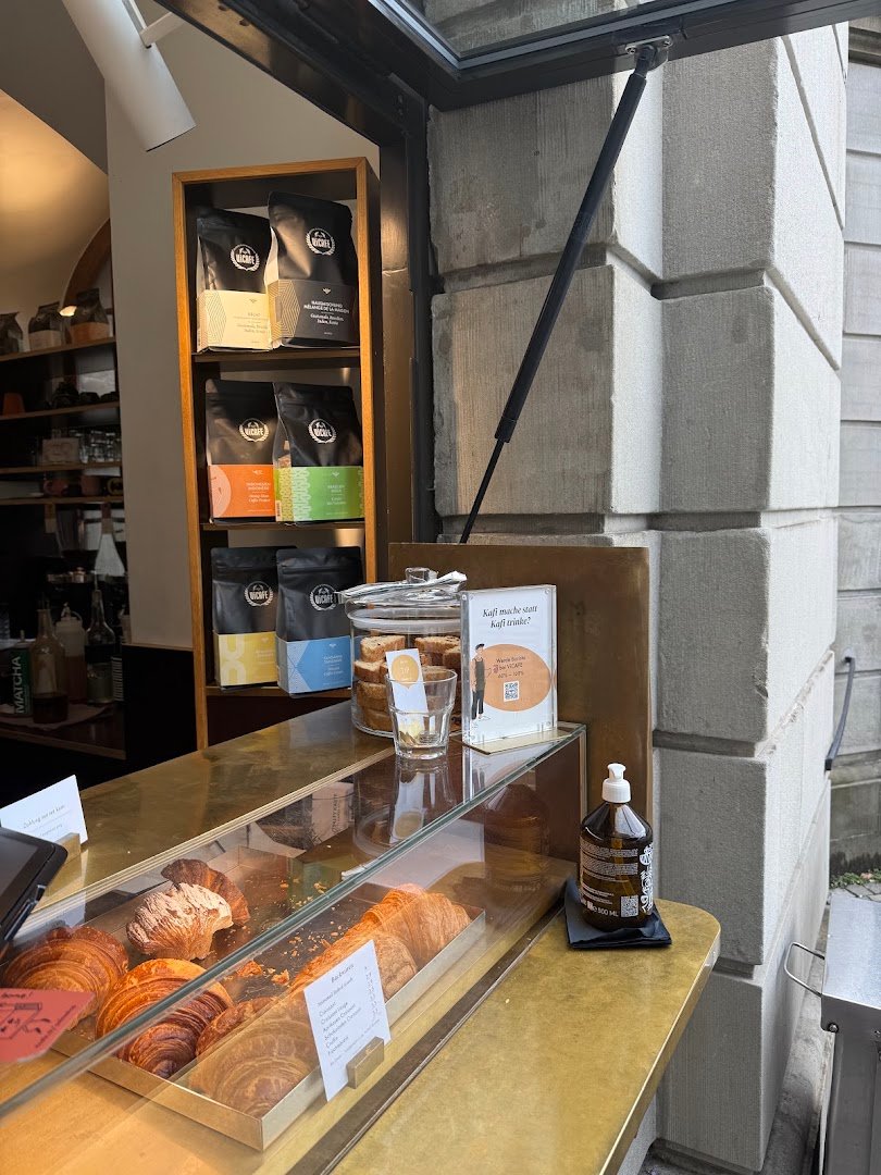 Interior of ViCAFE Münsterhof, specialty coffee shop in Zurich