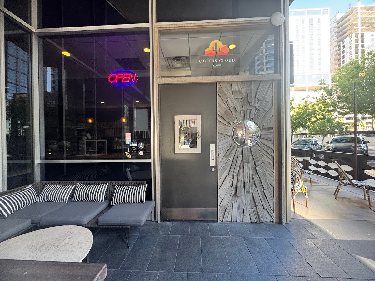 Cactus Cloud Cafe specialty coffee shop in Phoenix - photo 6