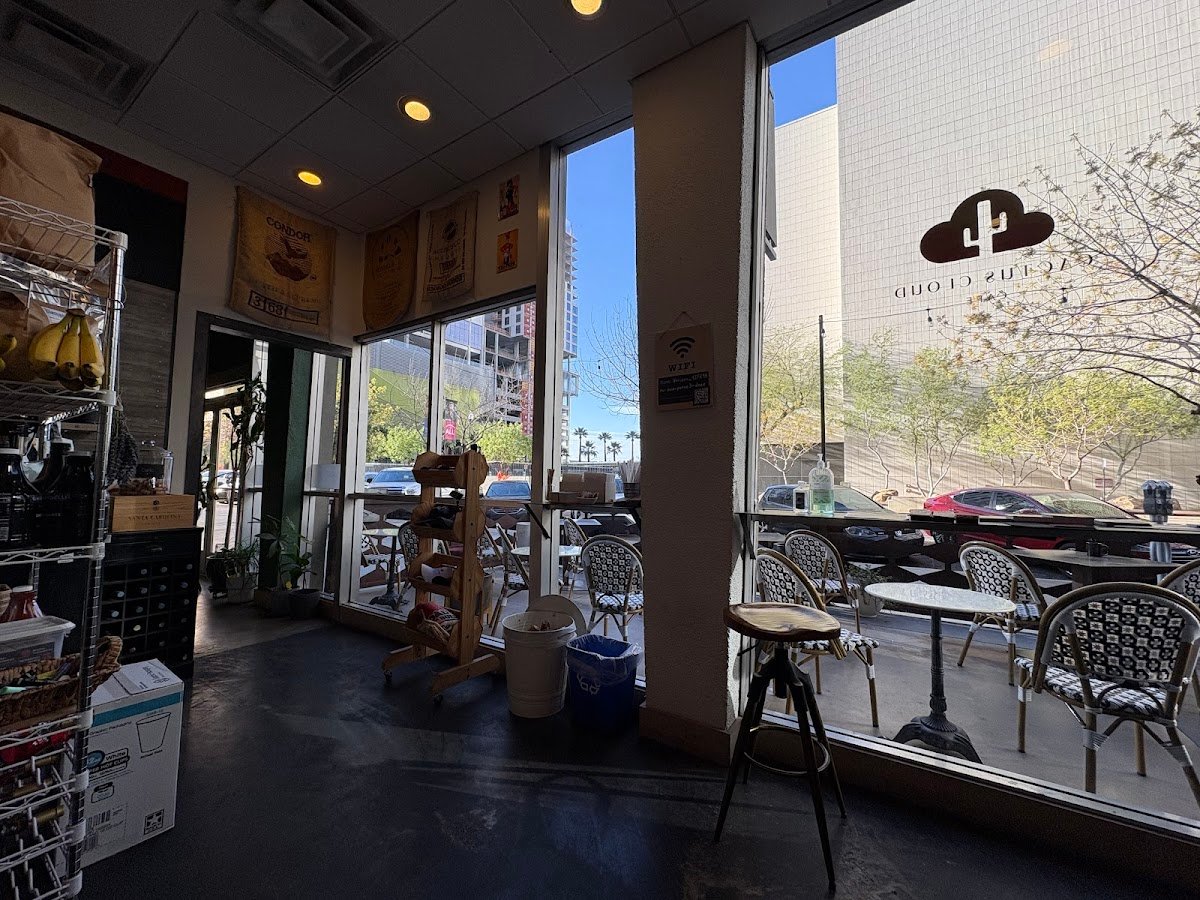 Cactus Cloud Cafe specialty coffee shop in Phoenix - photo 7
