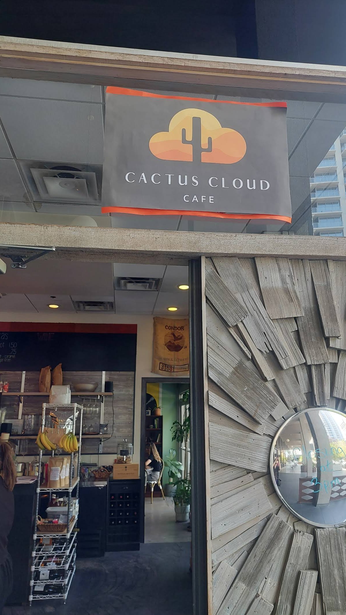 Cactus Cloud Cafe specialty coffee shop in Phoenix - photo 9