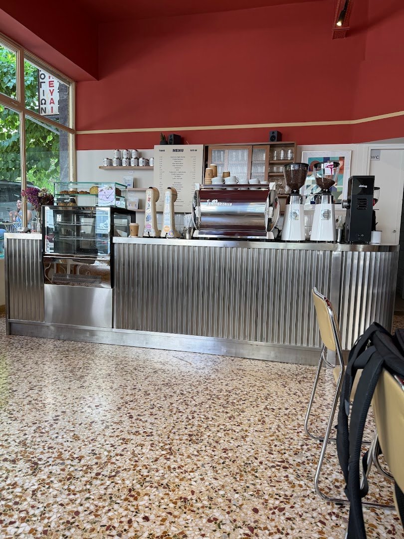 Interior of Mellem, specialty coffee shop in Athens