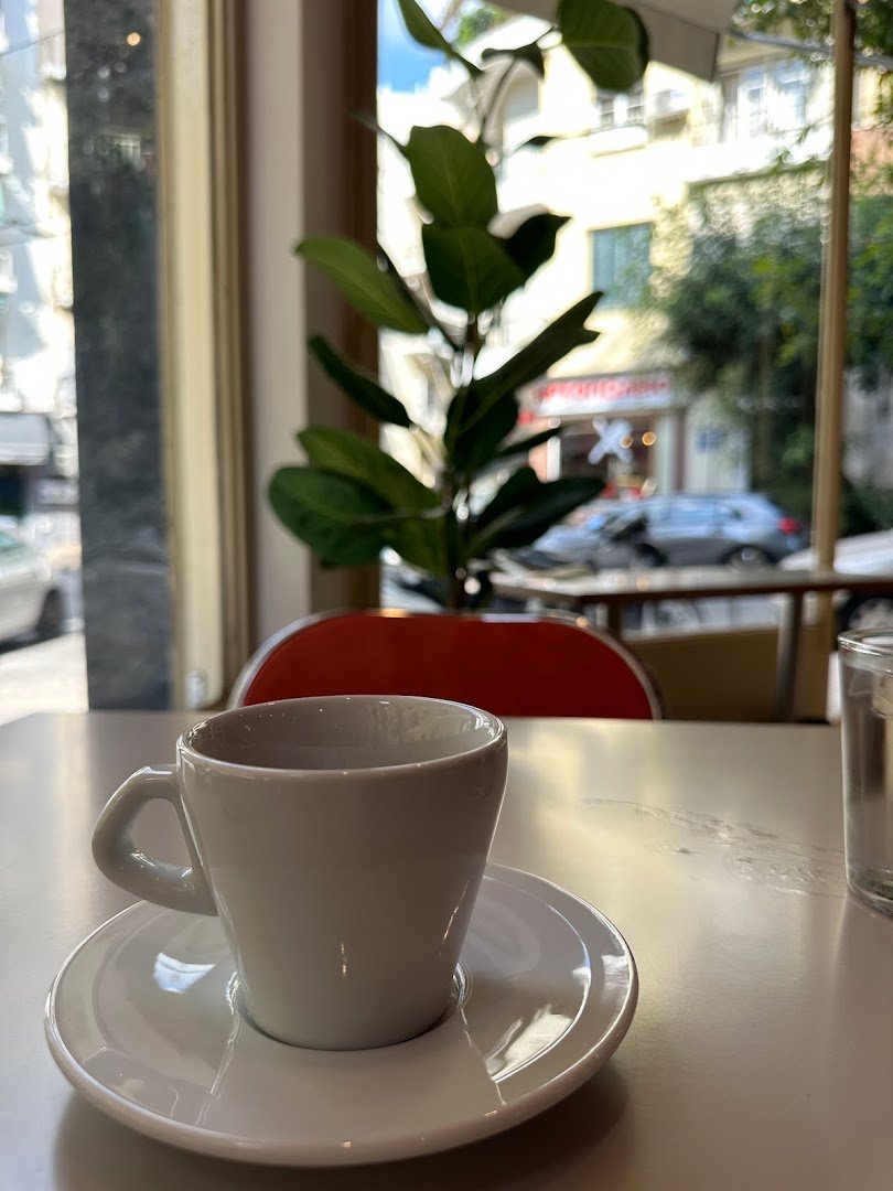 Coffee at Mellem, specialty coffee shop in Athens