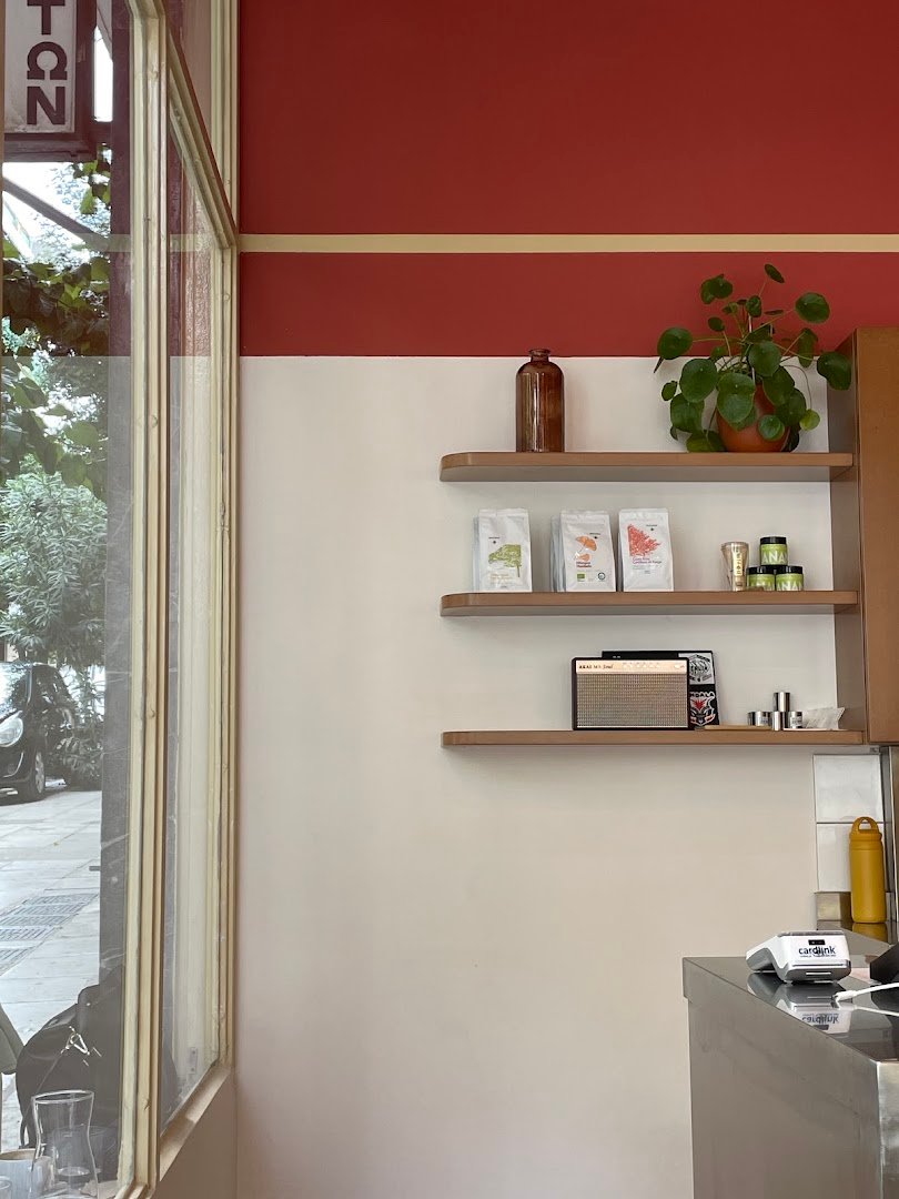Interior of Mellem, specialty coffee shop in Athens