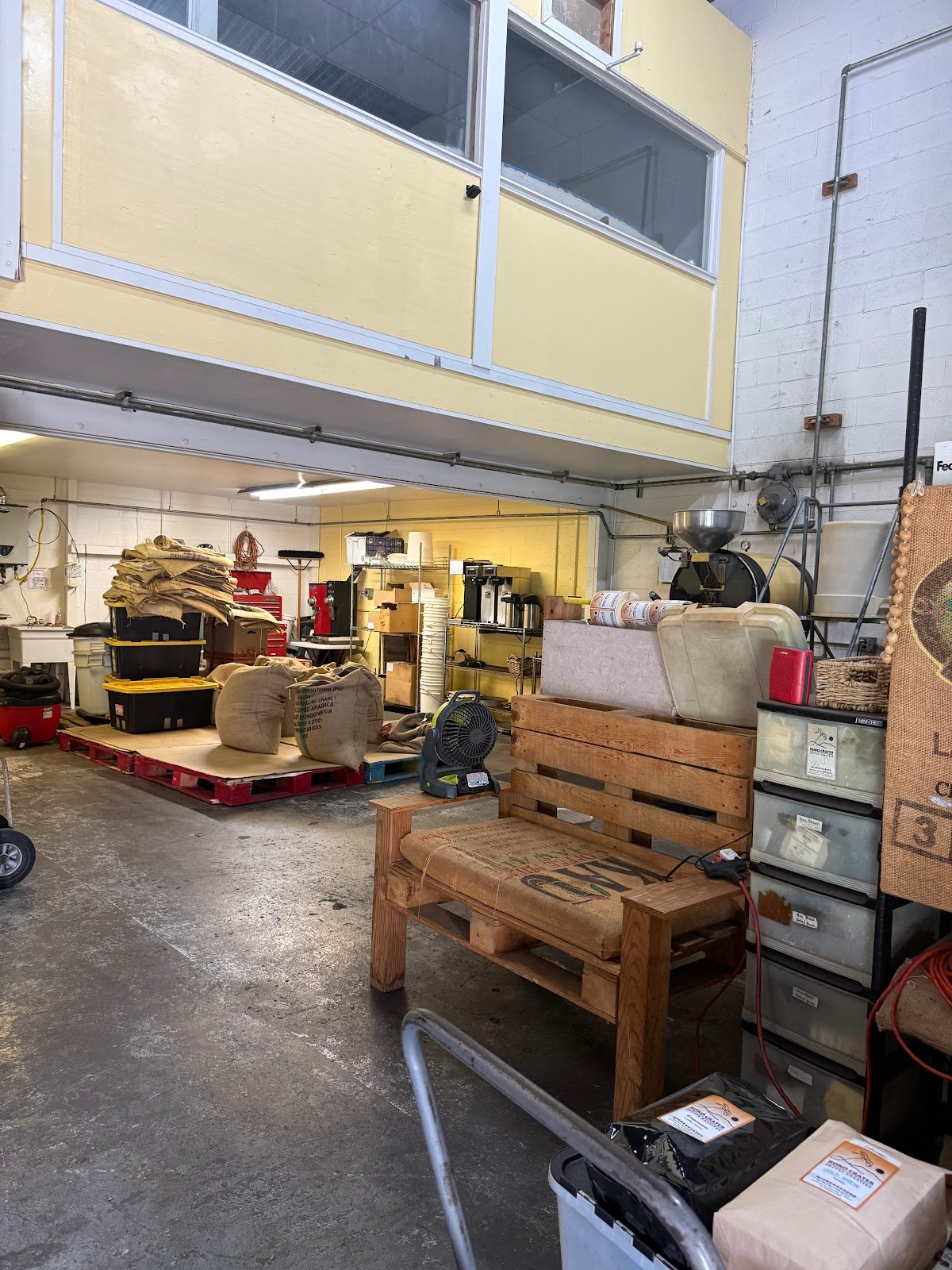 Koko Crater Coffee Roasters specialty coffee shop in Honolulu - photo 6