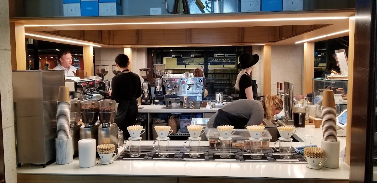 Blue Bottle Coffee specialty coffee shop in San Francisco - photo 2
