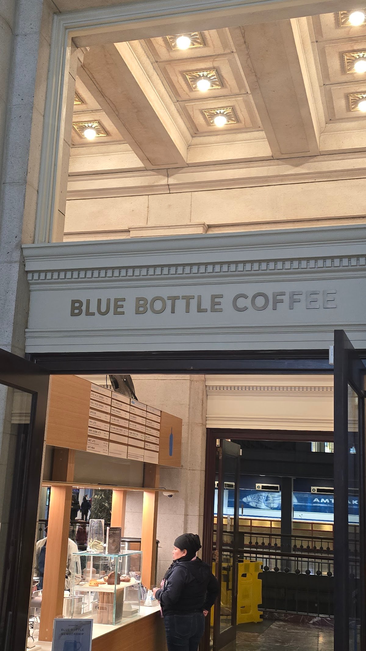 Blue Bottle Coffee specialty coffee shop in San Francisco - photo 4