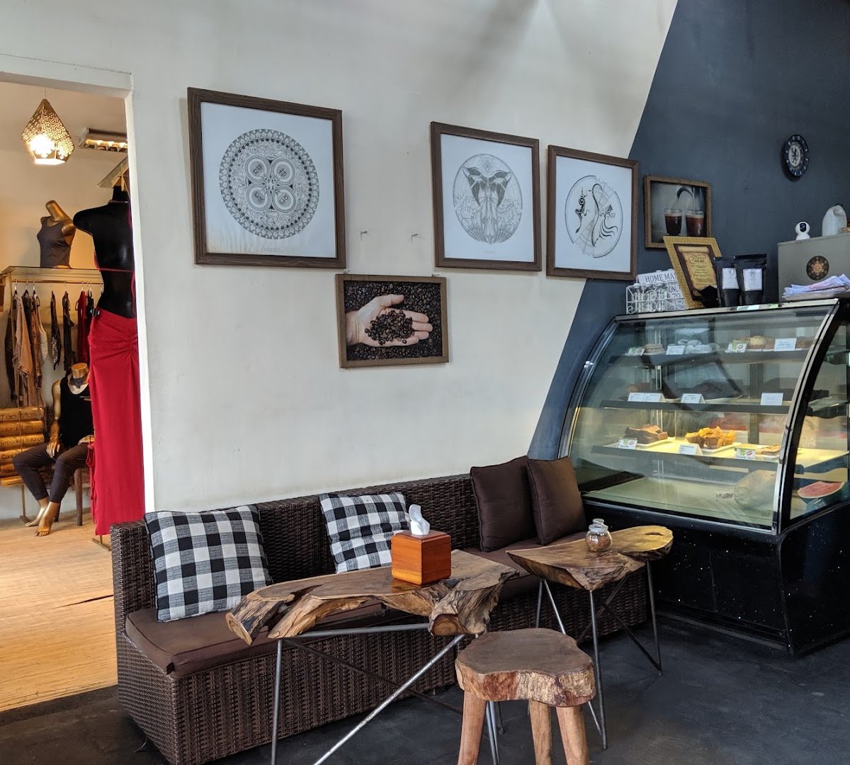 F.R.E.A.K Coffee specialty coffee shop in Bali - photo 7