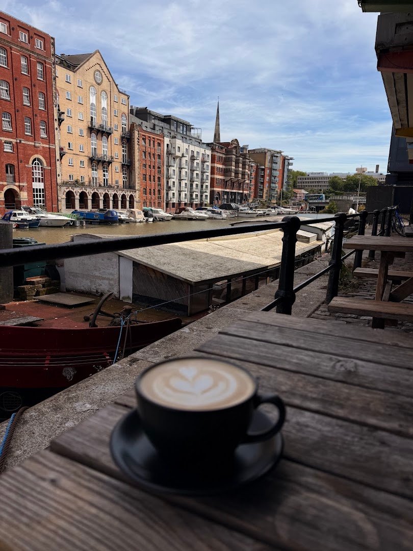 Clubhaus Harbourside specialty coffee shop in Bristol - photo 3