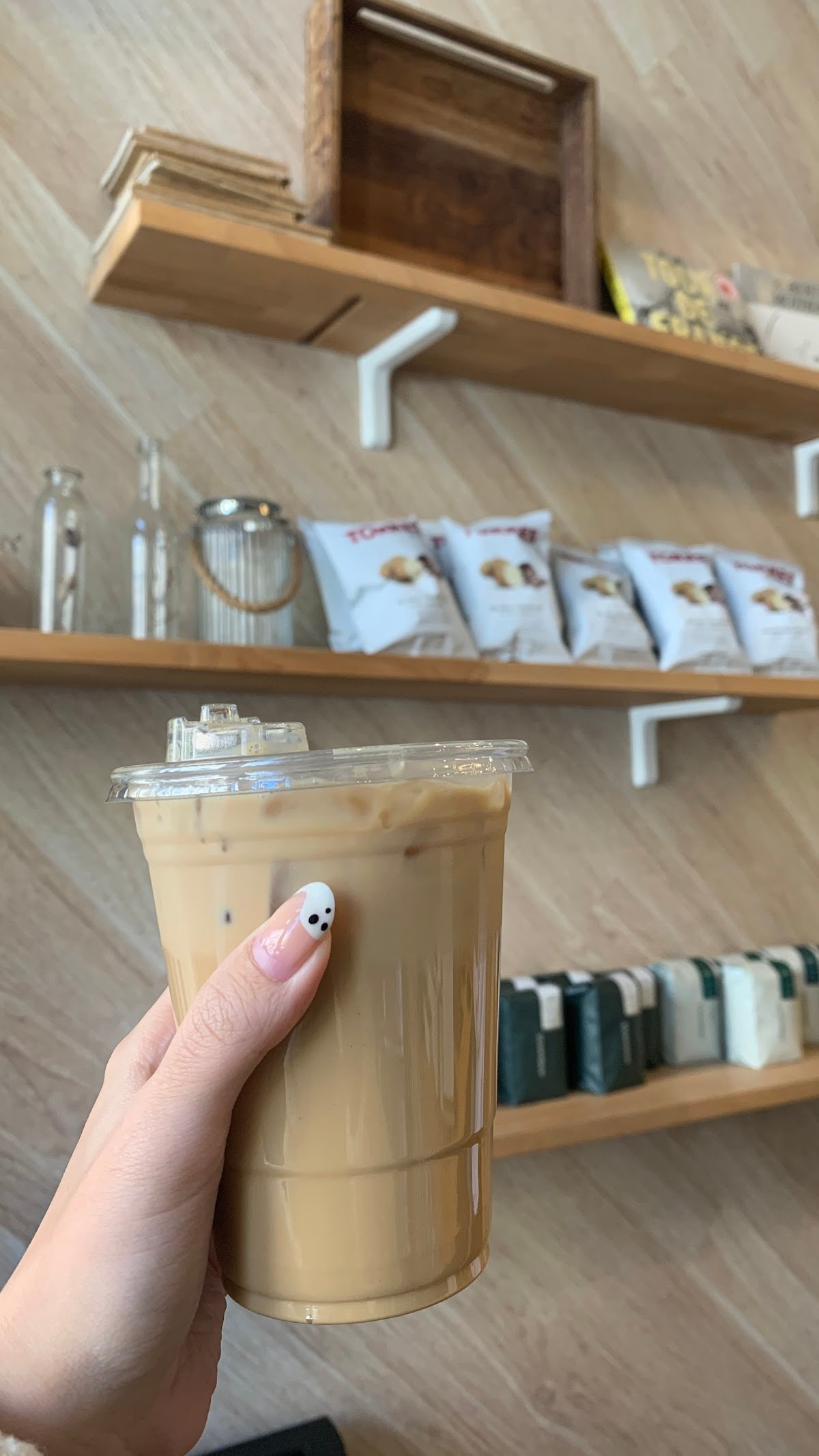 Andante Coffee specialty coffee shop in Los Angeles - photo 11