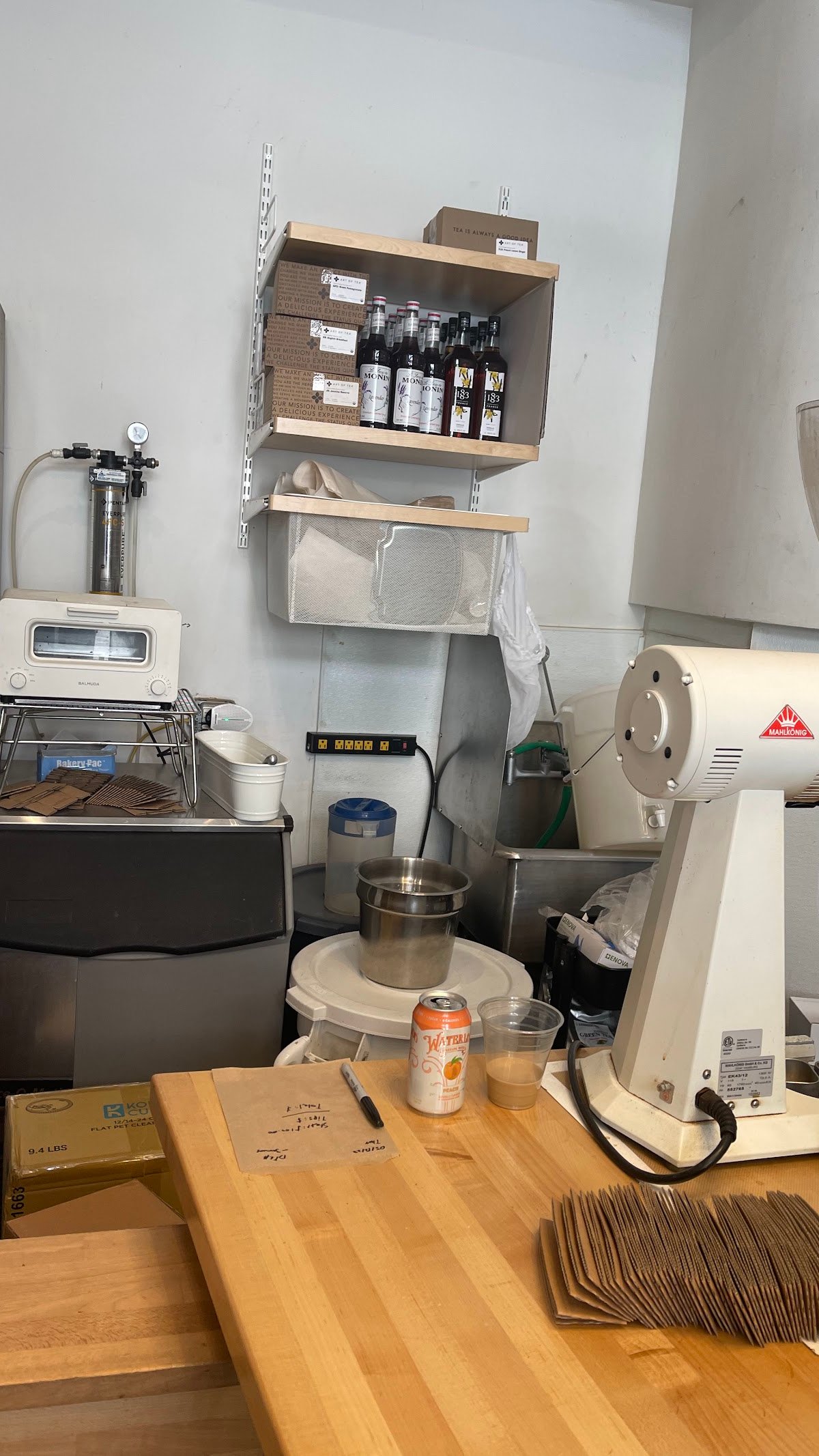 Andante Coffee specialty coffee shop in Los Angeles - photo 16