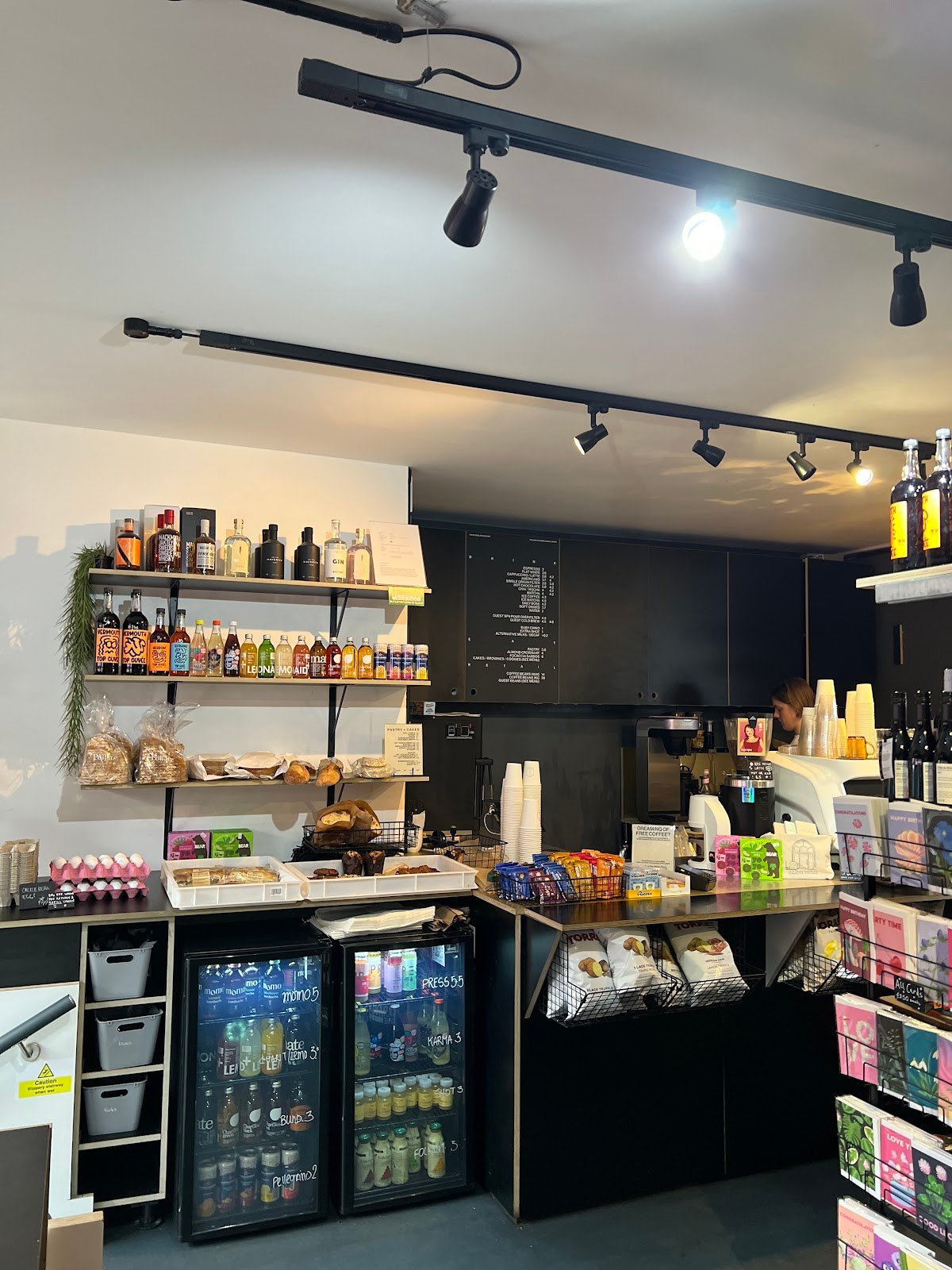 SHED Kingsland Coffee Shop & Deli specialty coffee shop in London - photo 3