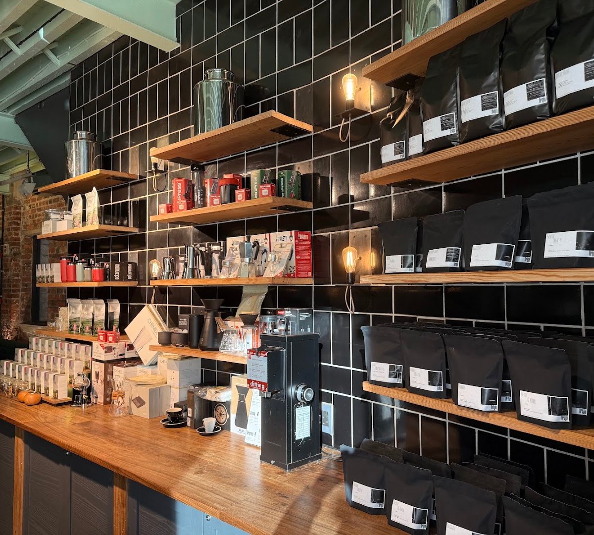 Origin Coffee Roasting specialty coffee shop in Cape Town - photo 3