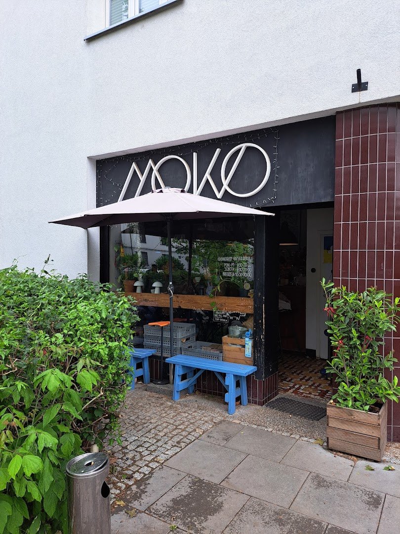 Storefront of Moko, specialty coffee shop in Warsaw