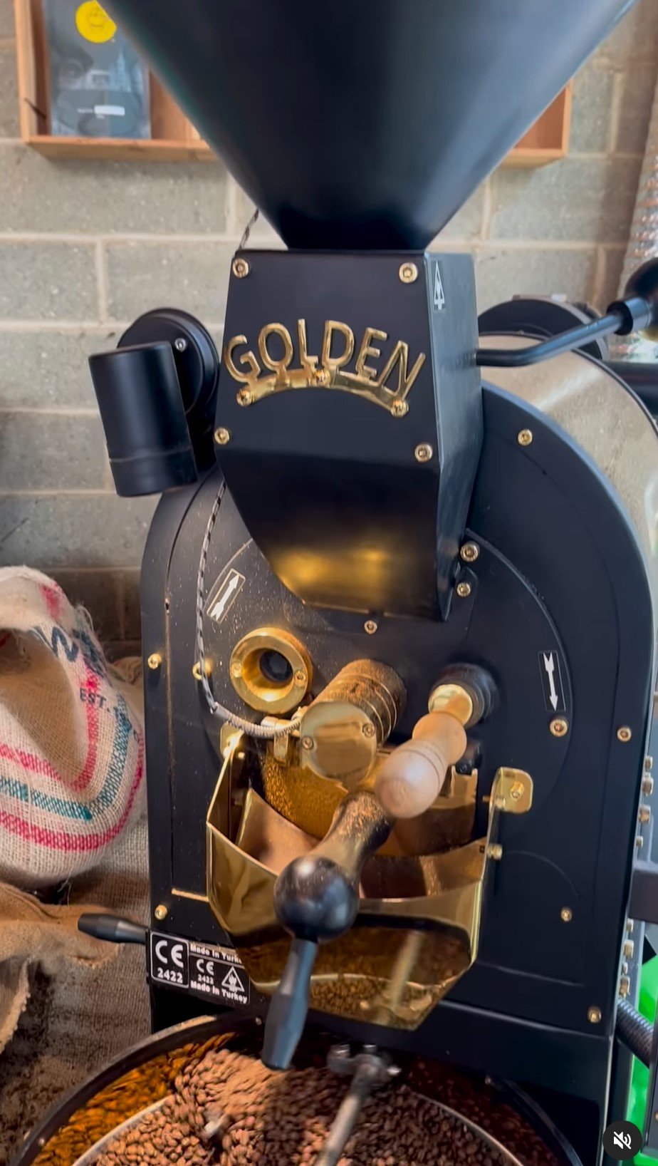 Arise Coffee Roasters specialty coffee shop in London - photo 8