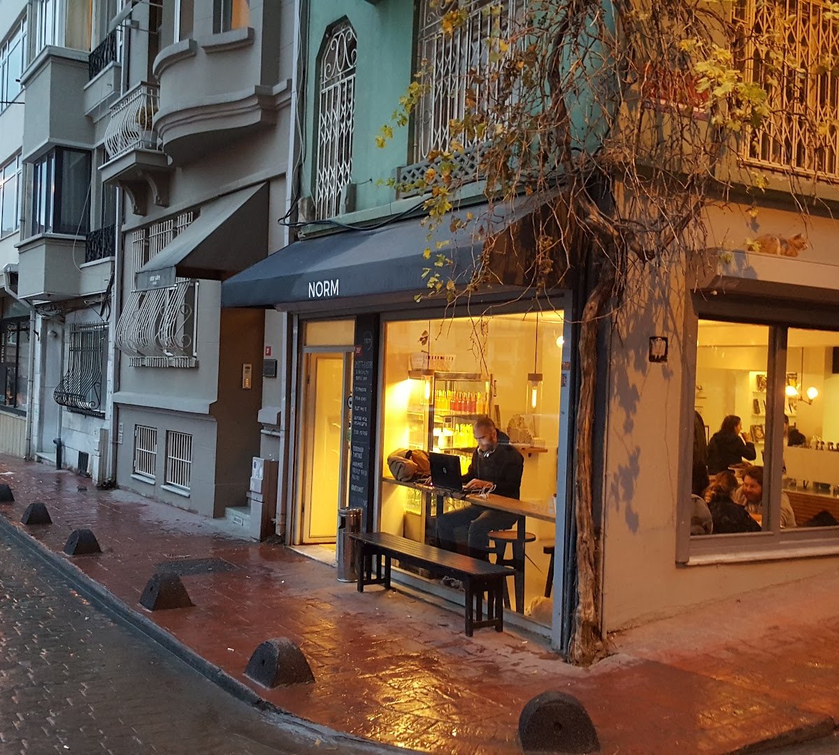 Norm Coffee specialty coffee shop in Istanbul - photo 3